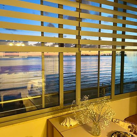 Cozy Beachfront Room Дуррес Екстер'єр фото